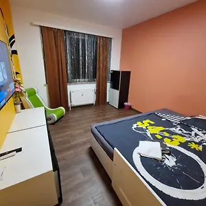 https://apt-pavic.brusselshotelsbook.com